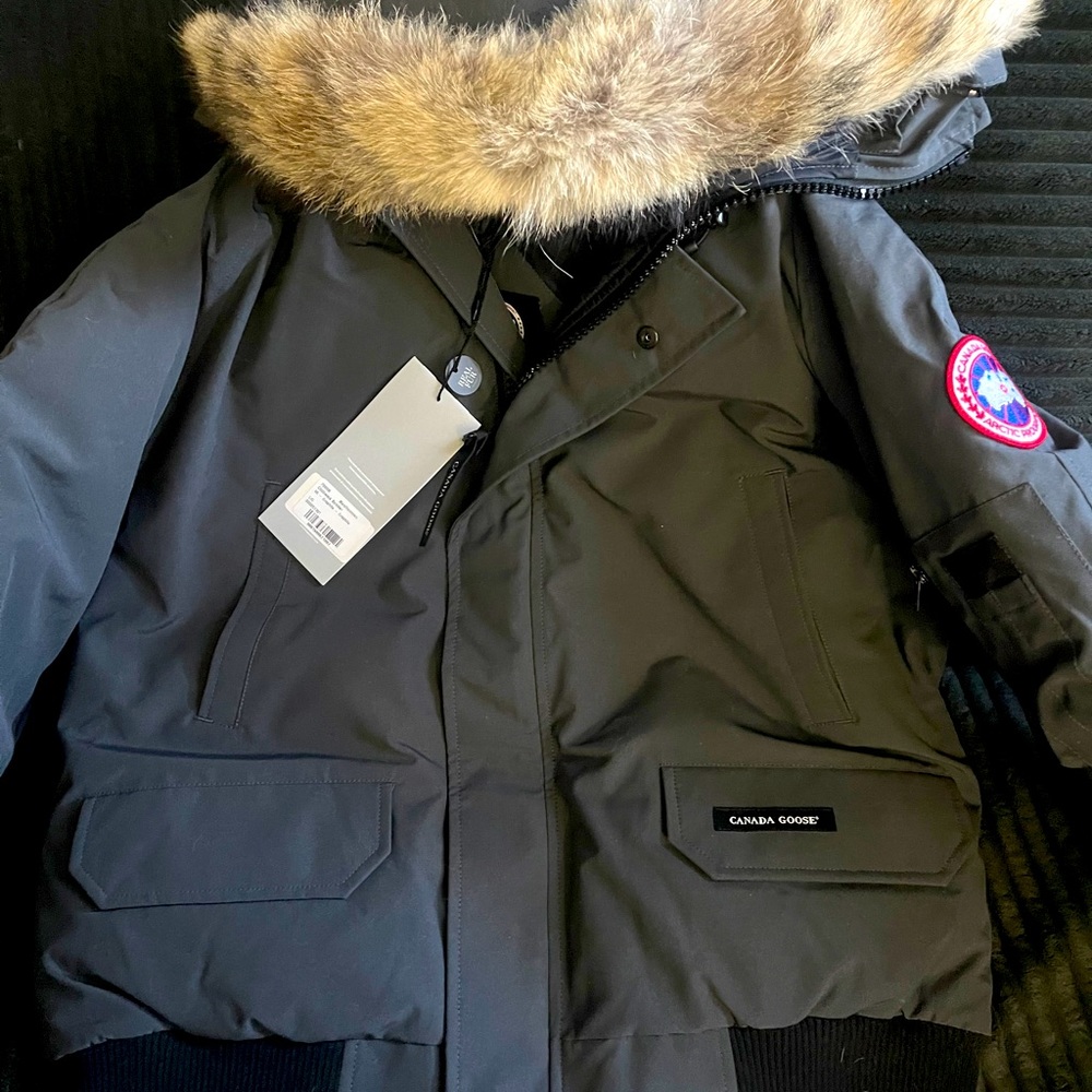 Canada Goose Chilliwack Bomber - Picture 2 of 9